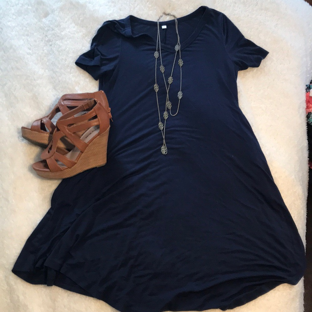 Navy T-shirt dress with pockets